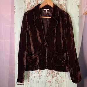 Women’s Metro7 brown velvet button up blazer with pockets